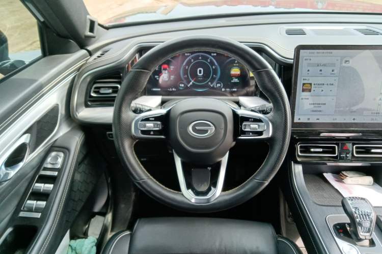 Used GAC Trumpchi GS8 2022 Linghang Series 2.0 TGDI Two-Wheel-Drive Luxury Smart Connectivity Version (7 Seats) Steering Wheel