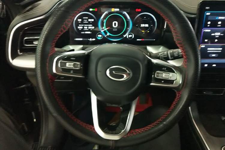 Used GAC Trumpchi GS8 2022 Linghang Series 2.0 TGDI Two-Wheel-Drive Luxury Smart Connectivity Version (7 Seats) Steering Wheel
