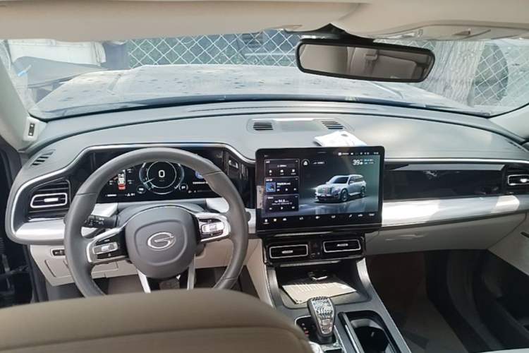 Used GAC Trumpchi GS8 2022 Linghang Series 2.0 TGDI Two-Wheel-Drive Luxury Smart Connectivity Version (7 Seats) Steering Wheel