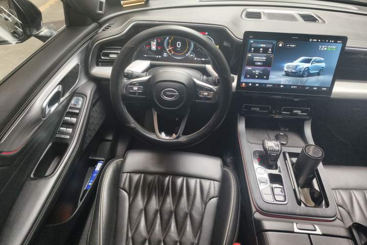 Used GAC Trumpchi GS8 2022 Linghang Series 2.0 TGDI Two-Wheel-Drive Luxury Smart Connectivity Version (7 Seats) Steering Wheel
