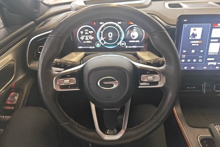 Used GAC Trumpchi GS8 2022 Flagship Series 2.0 TGDI Two-Wheel-Drive Prestige Edition (7 Seats) Steering Wheel