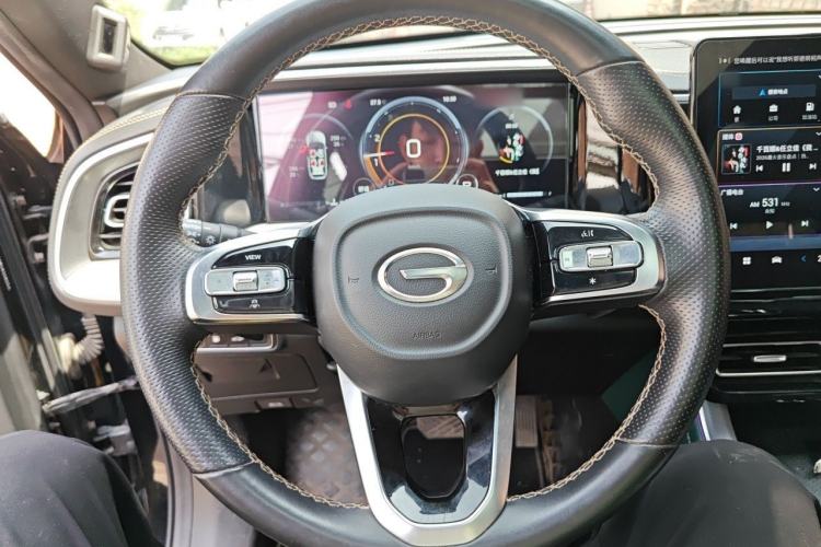 Used GAC Trumpchi GS8 2022 Linghang Series 2.0 TGDI Two-Wheel Drive Luxury Smart Connectivity Version (6 Seats) Steering Wheel