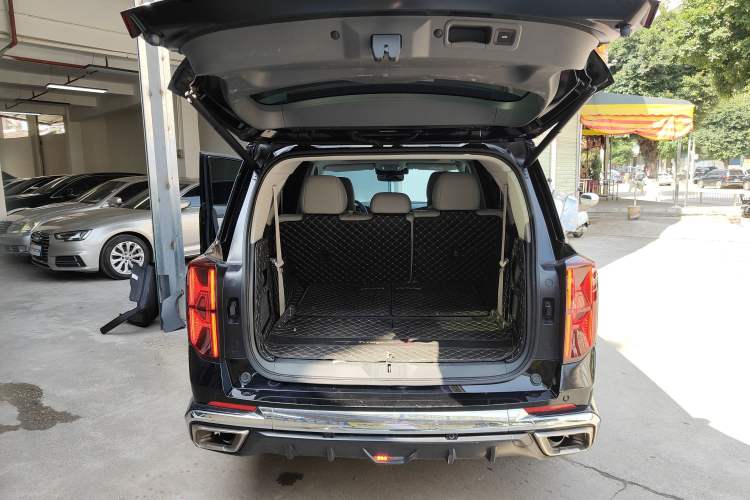 Used GAC Trumpchi GS8 2022 Double-Energy Series 2.0TM Four-Wheel Drive Premium Edition (7 Seats) Trunk