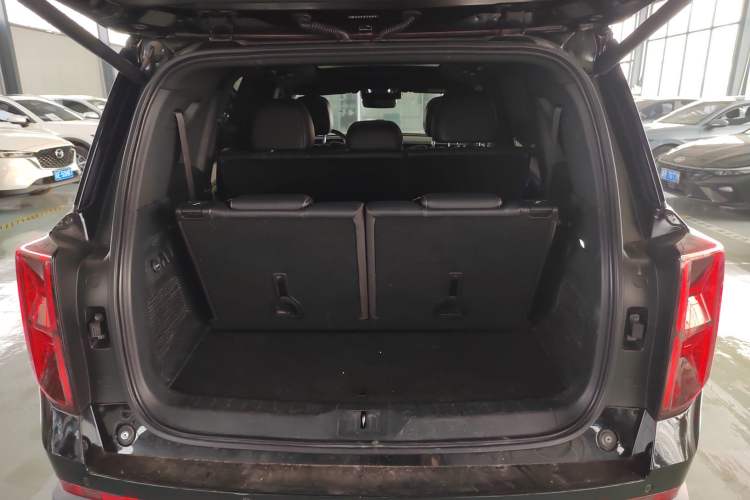 Used GAC Trumpchi GS8 2022 Flagship Series 2.0 TGDI Two-Wheel-Drive Prestige Edition (7 Seats) Trunk