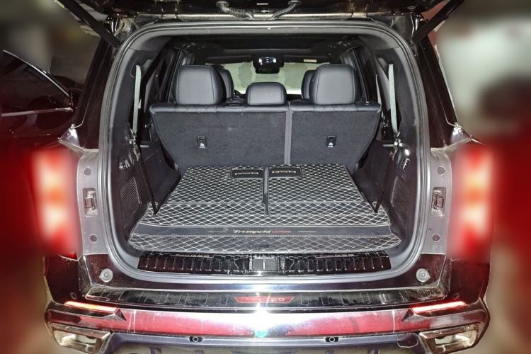 Used GAC Trumpchi GS8 2022 Dual-Engine Series 2.0TM Two-Wheel Drive Prestige Edition (7 Seats) Trunk