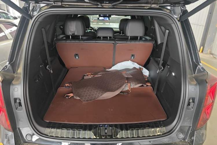 Used GAC Trumpchi GS8 2022 Flagship Series 2.0 TGDI Two-Wheel-Drive Prestige Edition (7 Seats) Trunk