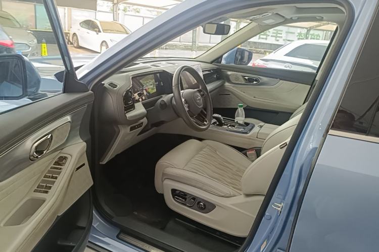 Used GAC Trumpchi GS8 2022 Double-Energy Series 2.0TM Two-Wheel Drive Prestige Edition (6 Seats) Driver Seat