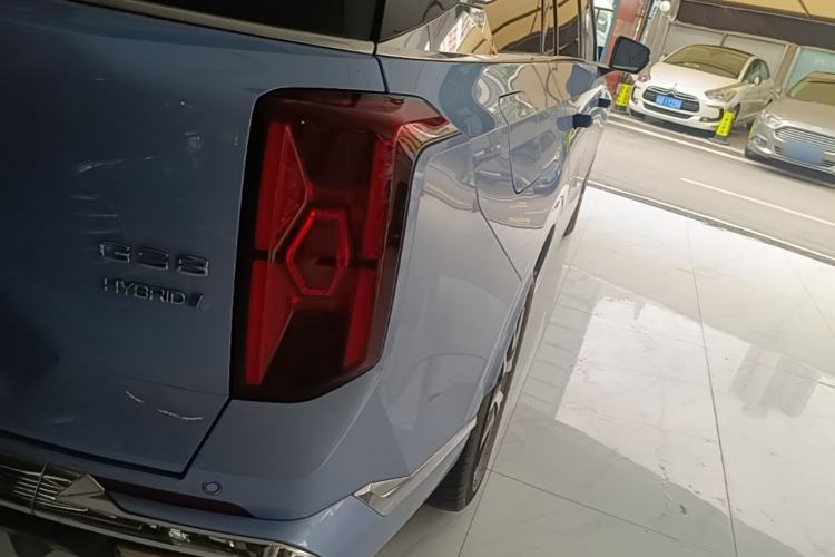 Used GAC Trumpchi GS8 2022 Double-Energy Series 2.0TM Two-Wheel Drive Prestige Edition (6 Seats) Right Rear Taillight