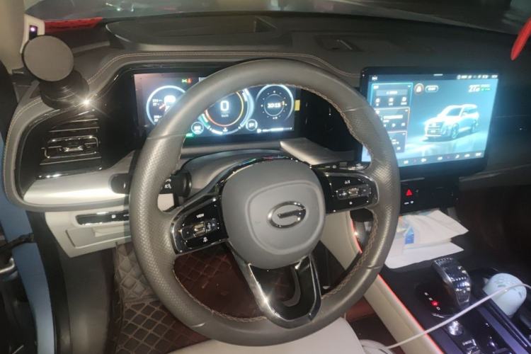 Used GAC Trumpchi GS8 2022 Dual-Engine Series 2.0TM Four-Wheel Drive Prestige Edition (6 Seats) Steering Wheel