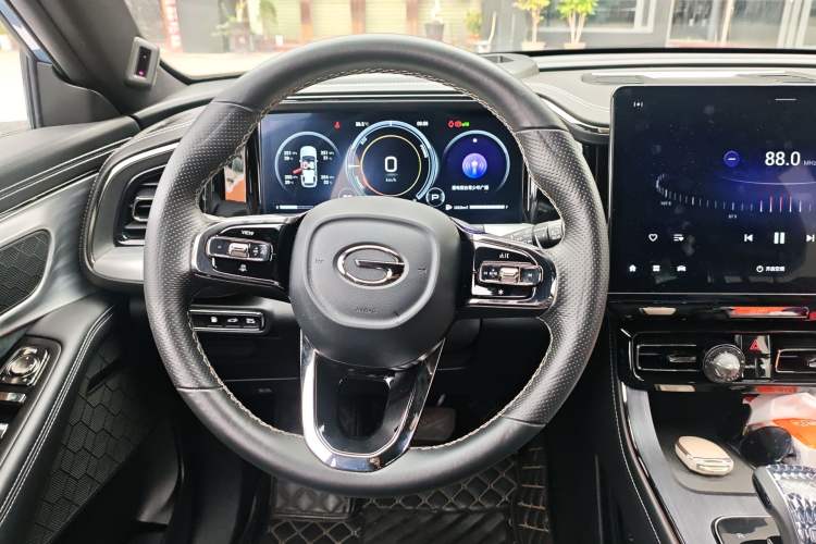 Used GAC Trumpchi GS8 2022 Dual-Engine Series 2.0TM Two-Wheel Drive Prestige Edition (7 Seats) Steering Wheel