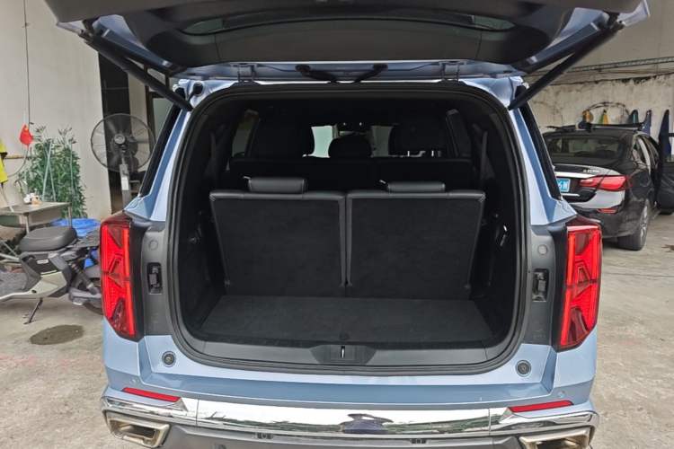 Used GAC Trumpchi GS8 2022 Dual-Engine Series 2.0TM Two-Wheel Drive Prestige Edition (7 Seats) Trunk