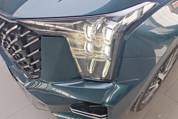 Used GAC Trumpchi GS8 2022 Flagship Series 2.0 TGDI Two-Wheel-Drive Prestige Edition (7 Seats) Left Front Headlight