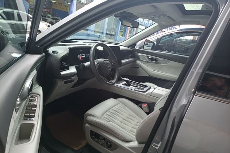 Used GAC Trumpchi GS8 2022 Double-Energy Series 2.0TM Two-Wheel Drive Prestige Edition (6 Seats) Driver Seat