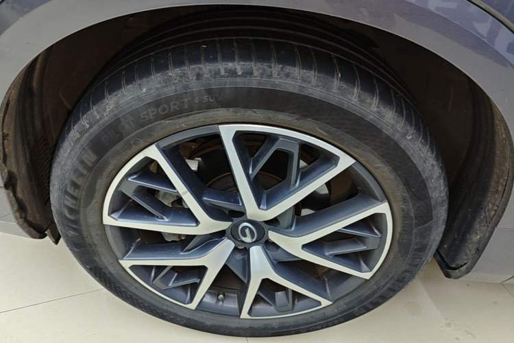 Used GAC Trumpchi GS8 2022 Double-Energy Series 2.0TM Two-Wheel Drive Prestige Edition (6 Seats) Exterior 4