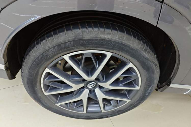 Used GAC Trumpchi GS8 2022 Double-Energy Series 2.0TM Two-Wheel Drive Prestige Edition (6 Seats) Exterior 5
