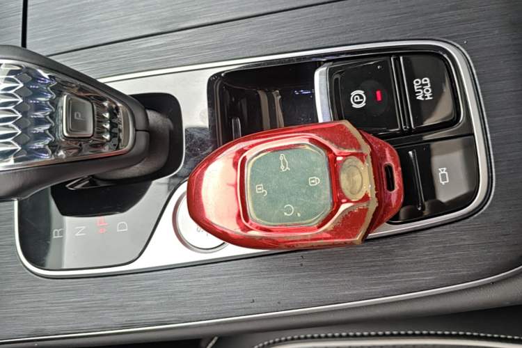 Used GAC Trumpchi GS8 2022 Linghang Series 2.0 TGDI Two-Wheel-Drive Luxury Smart Connectivity Version (7 Seats) Interior 1
