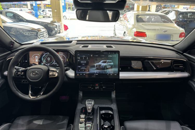 Used GAC Trumpchi GS8 2022 Dual-Engine Series 2.0TM Two-Wheel Drive Prestige Edition (7 Seats) Interior 2
