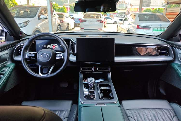 Used GAC Trumpchi GS8 2022 Flagship Series 2.0 TGDI Two-Wheel-Drive Prestige Edition (7 Seats) Interior 4