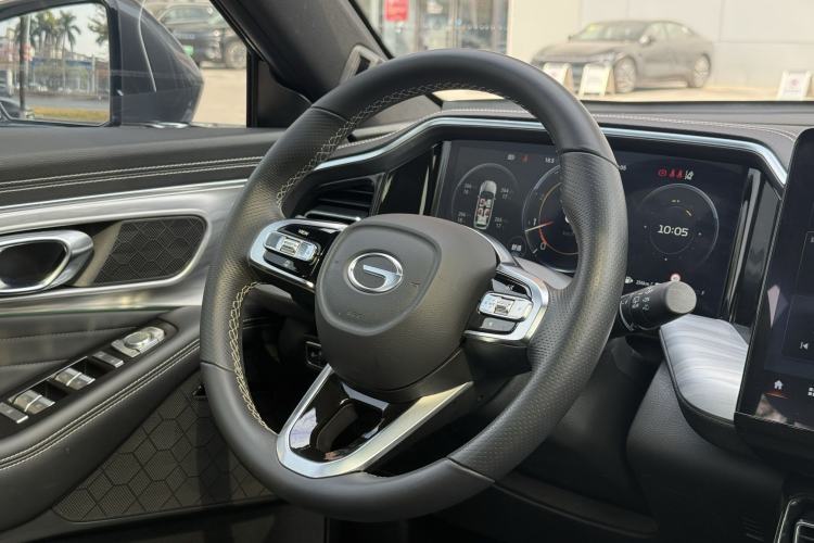 Used GAC Trumpchi GS8 2022 Linghang Series 2.0 TGDI Two-Wheel Drive Luxury Smart Connectivity Version (6 Seats) Interior 5