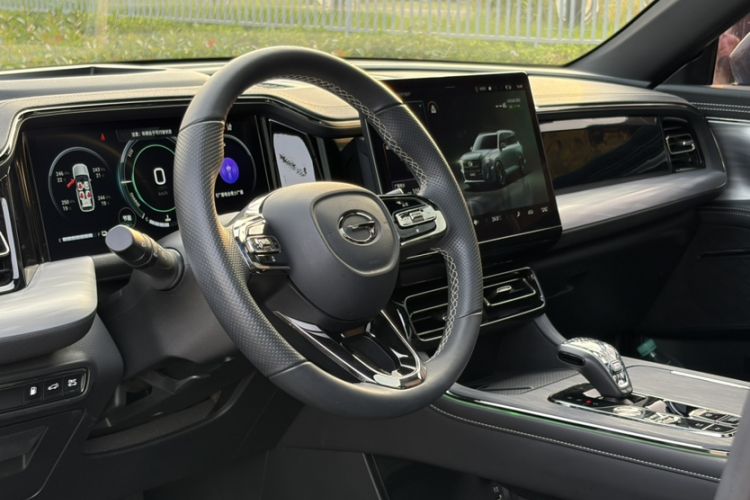 Used GAC Trumpchi GS8 2022 Double-Energy Series 2.0TM Two-Wheel Drive Prestige Edition (6 Seats) Interior 6
