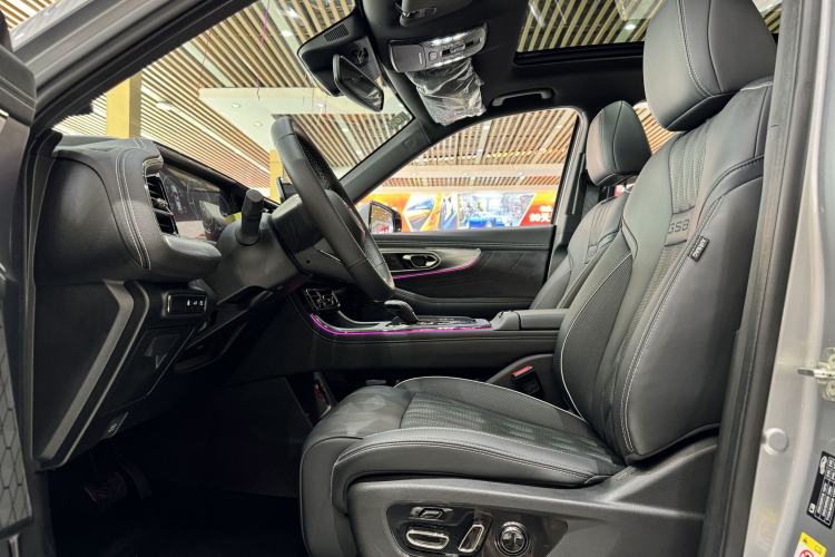 Used GAC Trumpchi GS8 2022 Dual-Engine Series 2.0TM Two-Wheel Drive Prestige Edition (7 Seats) Interior 9