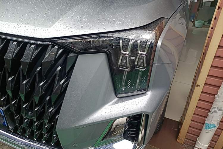 Used GAC Trumpchi GS8 2022 Double-Energy Series 2.0TM Two-Wheel Drive Prestige Edition (6 Seats) Left Front Headlight