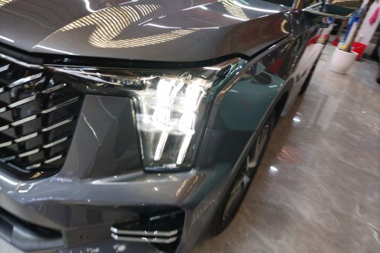 Used GAC Trumpchi GS8 2022 Linghang Series 2.0 TGDI Two-Wheel Drive Luxury Smart Connectivity Version (6 Seats) Left Front Headlight