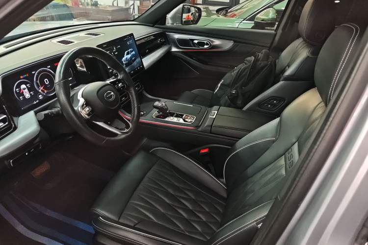 Used GAC Trumpchi GS8 2022 Flagship Series 2.0 TGDI Two-Wheel-Drive Prestige Edition (6-seater) Left Front Seat