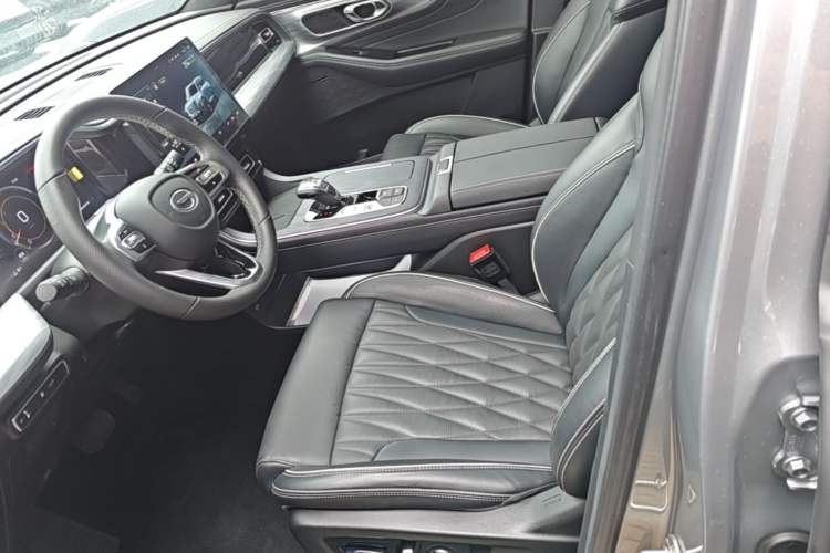 Used GAC Trumpchi GS8 2022 Linghang Series 2.0 TGDI Two-Wheel-Drive Luxury Smart Connectivity Version (7 Seats) Left Front Seat