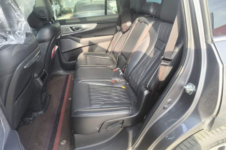 Used GAC Trumpchi GS8 2022 Flagship Series 2.0 TGDI Two-Wheel-Drive Prestige Edition (7 Seats) Left Rear Seat