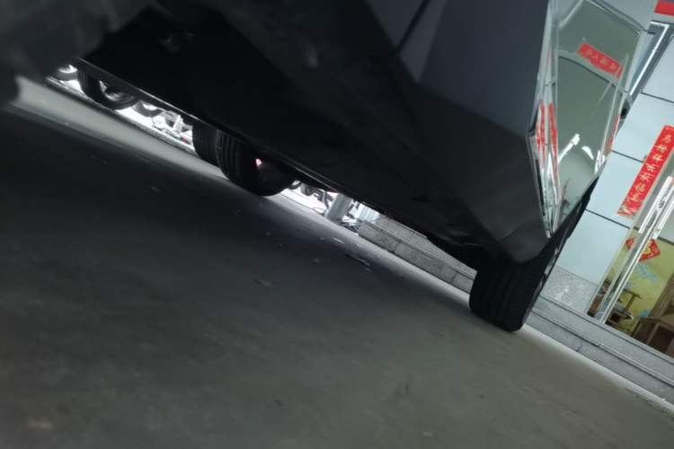Used GAC Trumpchi GS8 2022 Linghang Series 2.0 TGDI Two-Wheel-Drive Luxury Smart Connectivity Version (7 Seats) Left Side Sill