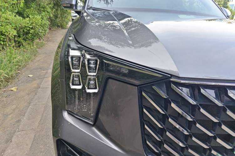 Used GAC Trumpchi GS8 2022 Linghang Series 2.0 TGDI Two-Wheel-Drive Luxury Smart Connectivity Version (7 Seats) Right Front Headlight