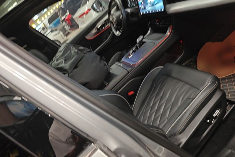 Used GAC Trumpchi GS8 2022 Double-Energy Series 2.0TM Four-Wheel Drive Premium Edition (7 Seats) Right Front Seat