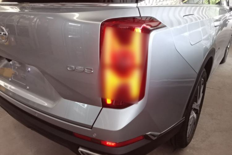 Used GAC Trumpchi GS8 2022 Linghang Series 2.0 TGDI Two-Wheel-Drive Luxury Smart Connectivity Version (7 Seats) Right Rear Taillight