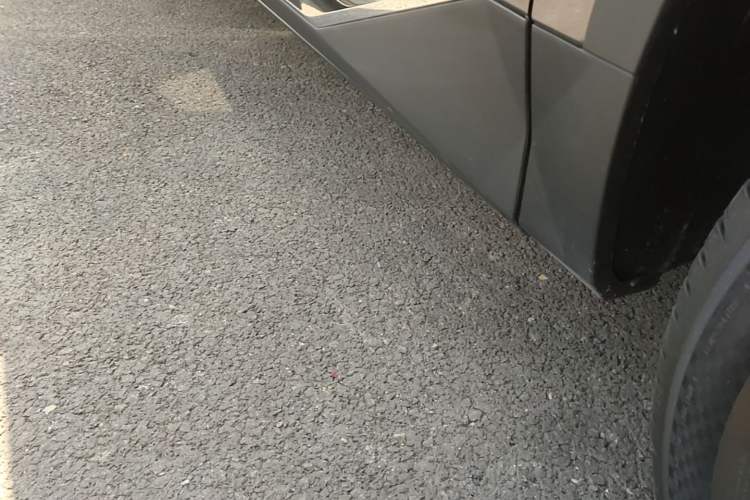 Used GAC Trumpchi GS8 2022 Linghang Series 2.0 TGDI Two-Wheel Drive Luxury Smart Connectivity Version (6 Seats) Right Side Sill