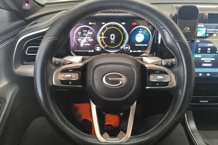 Used GAC Trumpchi GS8 2022 Linghang Series 2.0 TGDI Two-Wheel Drive Luxury Smart Connectivity Version (6 Seats) Steering Wheel