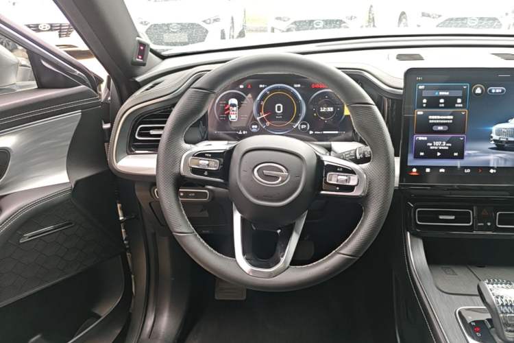 Used GAC Trumpchi GS8 2022 Linghang Series 2.0 TGDI Two-Wheel-Drive Luxury Smart Connectivity Version (7 Seats) Steering Wheel
