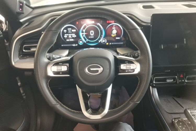 Used GAC Trumpchi GS8 2022 Linghang Series 2.0 TGDI Two-Wheel-Drive Luxury Smart Connectivity Version (7 Seats) Steering Wheel