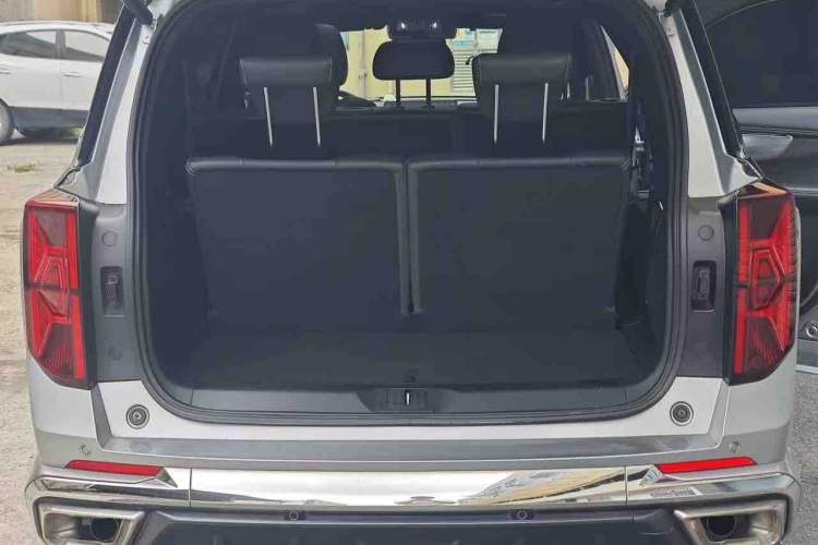 Used GAC Trumpchi GS8 2022 Dual-Engine Series 2.0TM Two-Wheel Drive Prestige Edition (7 Seats) Trunk