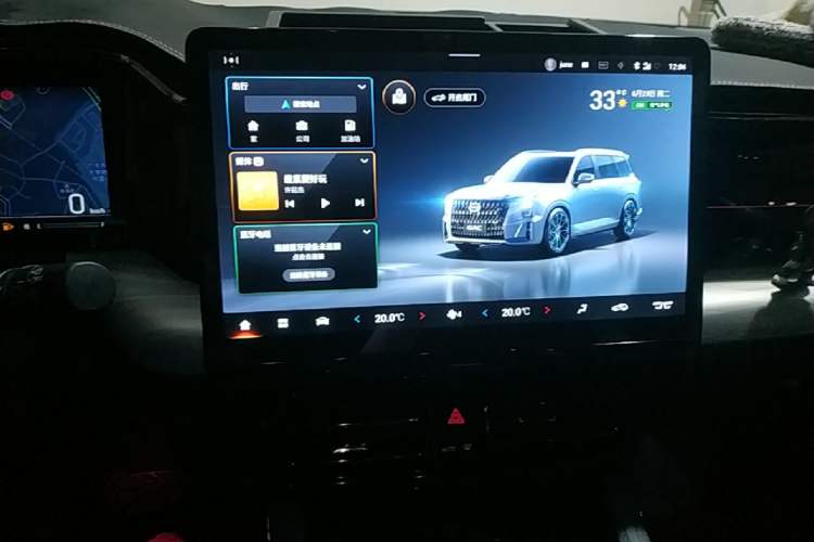 Used GAC Trumpchi GS8 2022 Dual-Engine Series 2.0TM Two-Wheel Drive Prestige Edition (7 Seats) Audio And AC Panel