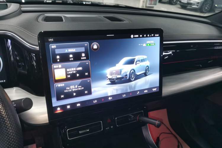 Used GAC Trumpchi GS8 2022 Flagship Series 2.0 TGDI Two-Wheel-Drive Prestige Edition (6-seater) Audio And AC Panel
