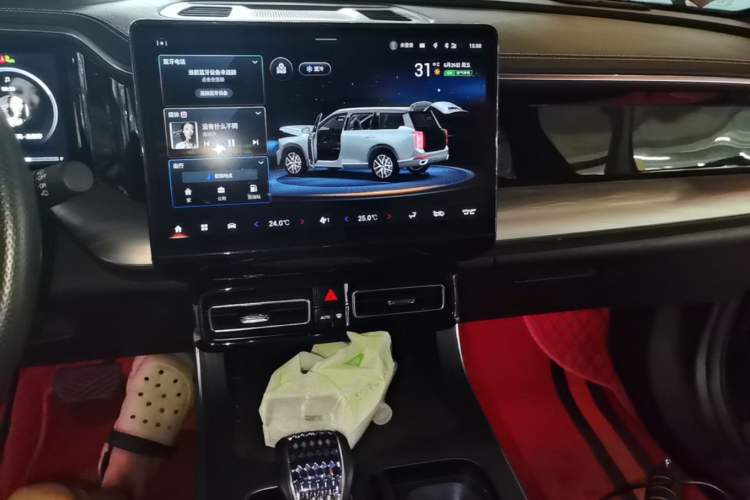 Used GAC Trumpchi GS8 2022 Flagship Series 2.0 TGDI Two-Wheel-Drive Prestige Edition (7 Seats) Audio And AC Panel