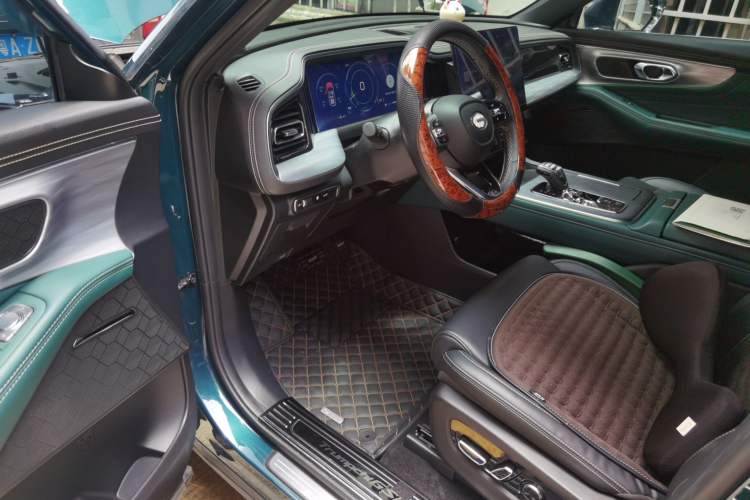 Used GAC Trumpchi GS8 2022 Linghang Series 2.0 TGDI Two-Wheel-Drive Luxury Smart Connectivity Version (7 Seats) Driver Seat