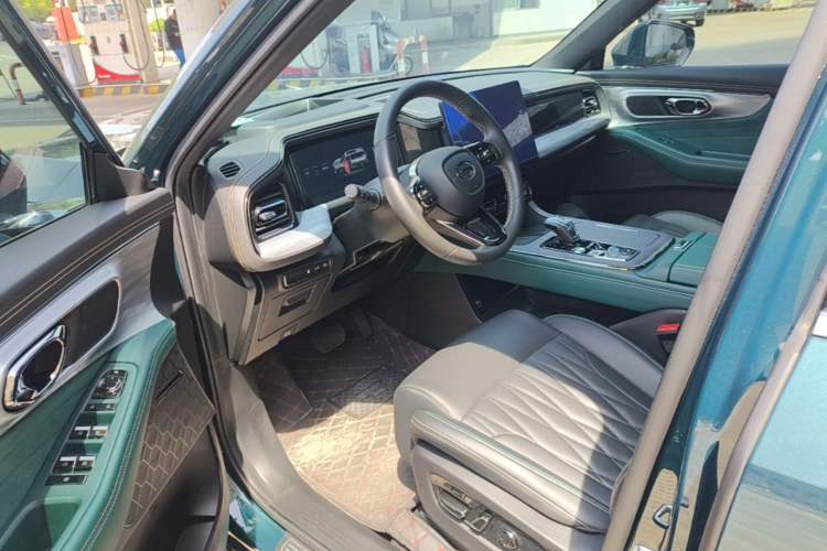 Used GAC Trumpchi GS8 2022 Dual-Engine Series 2.0TM Two-Wheel Drive Prestige Edition (7 Seats) Driver Seat