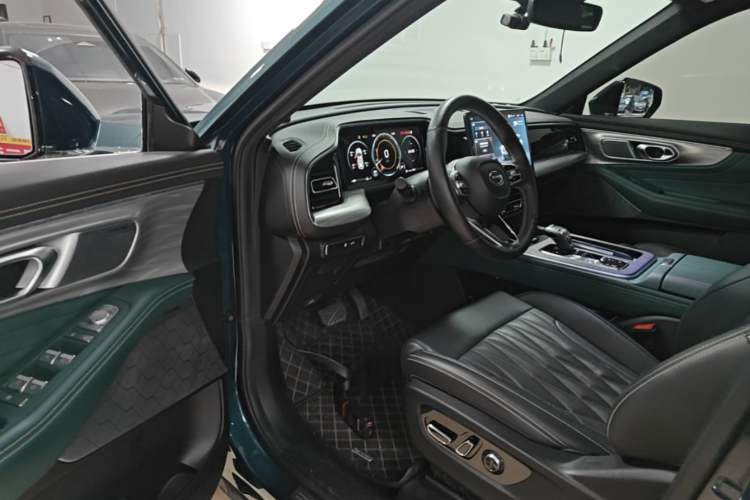 Used GAC Trumpchi GS8 2022 Flagship Series 2.0 TGDI Two-Wheel-Drive Prestige Edition (6-seater) Driver Seat