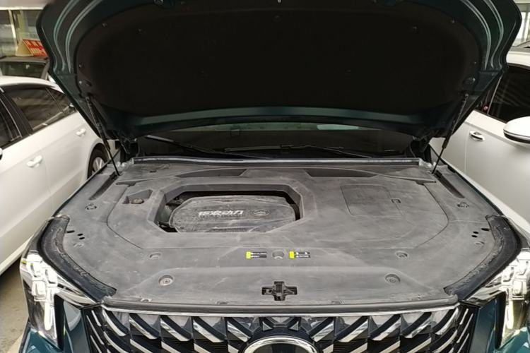 Used GAC Trumpchi GS8 2022 Flagship Series 2.0 TGDI Two-Wheel-Drive Prestige Edition (7 Seats) Engine Bay