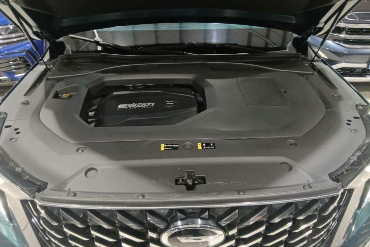 Used GAC Trumpchi GS8 2022 Flagship Series 2.0 TGDI Two-Wheel-Drive Prestige Edition (6-seater) Engine Bay
