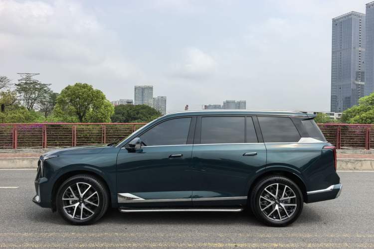 Used GAC Trumpchi GS8 2022 Dual-Engine Series 2.0TM Two-Wheel Drive Prestige Edition (7 Seats) Exterior 8