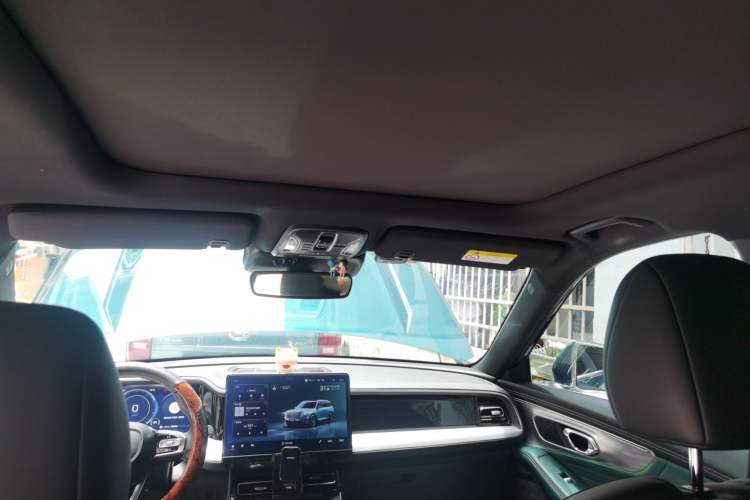 Used GAC Trumpchi GS8 2022 Linghang Series 2.0 TGDI Two-Wheel-Drive Luxury Smart Connectivity Version (7 Seats) Headliner