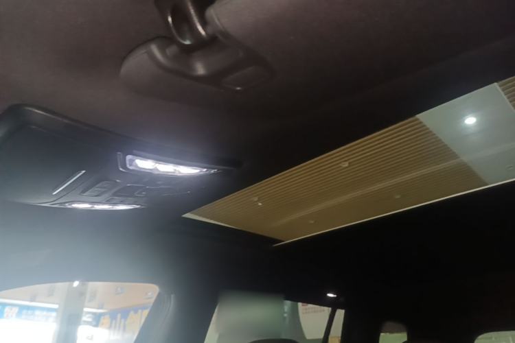 Used GAC Trumpchi GS8 2022 Linghang Series 2.0 TGDI Two-Wheel-Drive Luxury Smart Connectivity Version (7 Seats) Headliner